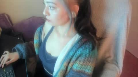 Snapshot of sammysammy_ chatting on May 21, 2026, 8:10 am online show from May 21, 2026, 8:10 am