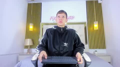 Snapshot of sammysex_ chatting on September 11, 2025, 12:16 pm SAMMY online show from September 11, 2025, 12:16 pm