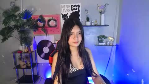 Snapshot of sampaguita_pinayxx chatting on May 2, 2026, 12:21 pm SOFIA online show from May 2, 2026, 12:21 pm