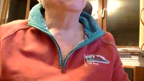 Sam online show from December 16, 2025, 11:10 pm