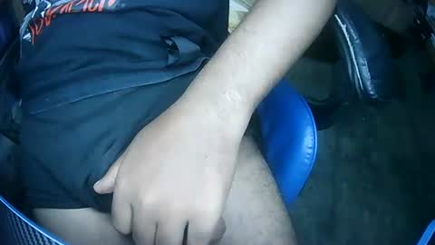 Snapshot of samuel_ra25 chatting on July 4, 2026, 8:31 am samuel_ra25 online show from July 4, 2026, 8:31 am