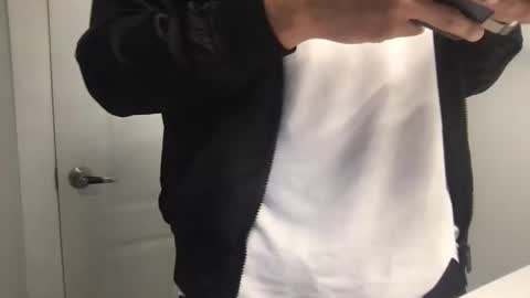 Snapshot of samwise2418 chatting on September 15, 2025, 12:43 am Sam W dick strip tease online show from September 15, 2025, 12:43 am