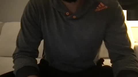 Snapshot of samwise2418 chatting on November 3, 2025, 4:36 am Sam W dick strip tease online show from November 3, 2025, 4:36 am