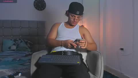 samxx_muscle online show from December 3, 2025, 2:04 pm