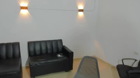Snapshot of samxx_muscle chatting on May 14, 2026, 1:29 pm samxx_muscle online show from May 14, 2026, 1:29 pm