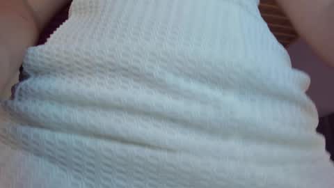 Snapshot of samy_one chatting on December 26, 2024, 9:04 pm Samy online show from December 26, 2024, 9:04 pm
