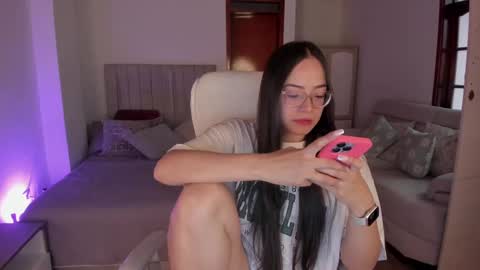 Snapshot of samy_one chatting on February 18, 2025, 9:09 pm Samy online show from February 18, 2025, 9:09 pm