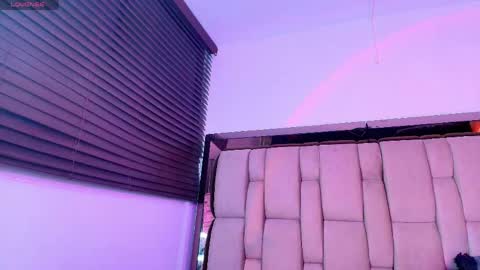 SAMY GREY... online show from April 17, 2026, 3:20 am