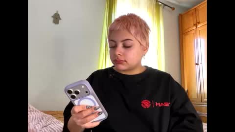 Samymoon online show from March 12, 2026, 9:48 am