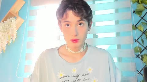 Snapshot of san_love_kh chatting on December 4, 2024, 1:42 pm online show from December 4, 2024, 1:42 pm