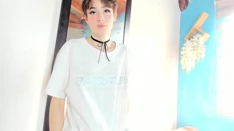 Snapshot of san_love_kh chatting on December 11, 2024, 2:22 pm online show from December 11, 2024, 2:22 pm