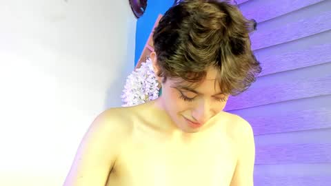 Snapshot of san_love_kh chatting on December 20, 2024, 5:08 pm online show from December 20, 2024, 5:08 pm