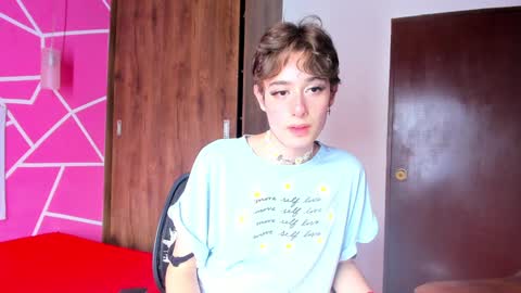 Snapshot of san_love_kh chatting on December 27, 2024, 8:18 pm online show from December 27, 2024, 8:18 pm