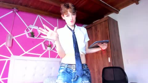 Snapshot of san_love_kh chatting on January 25, 2025, 8:10 pm online show from January 25, 2025, 8:10 pm