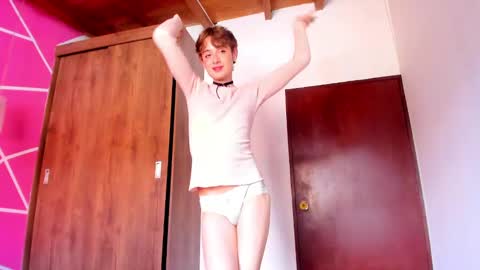 Snapshot of san_love_kh chatting on January 31, 2025, 7:29 pm online show from January 31, 2025, 7:29 pm