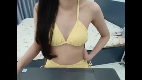 sana_2k online show from May 15, 2026, 10:11 am