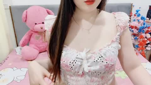 sanami_sian_ online show from April 7, 2026, 1:22 pm