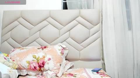 Sanddi  online show from December 30, 2024, 1:26 am