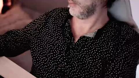 Sanders online show from February 11, 2025, 2:25 am