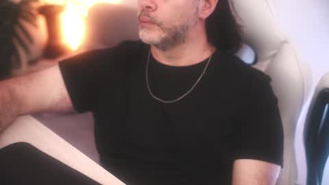 Sanders online show from March 3, 2025, 5:07 pm