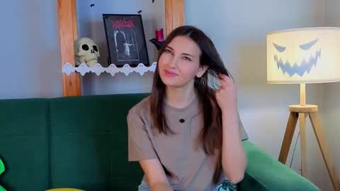 Snapshot of sandili chatting on October 30, 2025, 1:40 am Isabel but you can call me Bella online show from October 30, 2025, 1:40 am