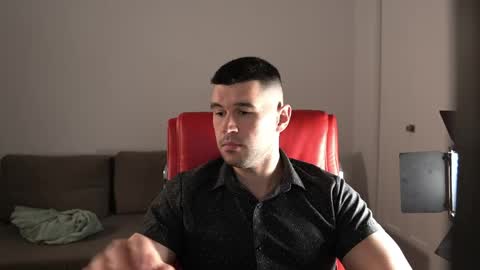 Sandow online show from April 10, 2026, 9:30 pm