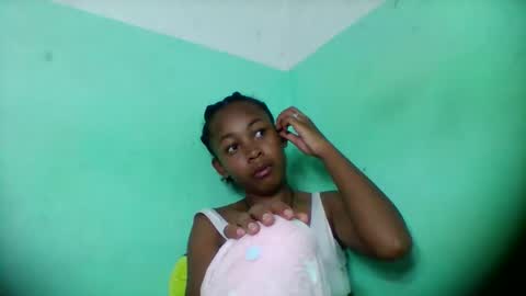 sandra1253099 online show from February 8, 2026, 7:23 am