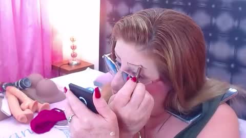 SANDRA online show from September 22, 2025, 11:23 am