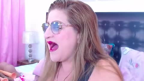 SANDRA online show from September 23, 2025, 11:35 am