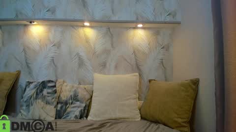 Sandra online show from November 7, 2025, 1:49 am