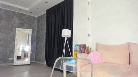 Sandra online show from March 31, 2026, 1:29 am