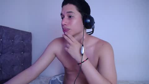 Snapshot of sandra_and_charly chatting on December 25, 2024, 8:07 pm sandra and charly online show from December 25, 2024, 8:07 pm