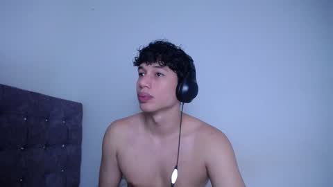 Snapshot of sandra_and_charly chatting on January 26, 2025, 8:57 am sandra and charly online show from January 26, 2025, 8:57 am