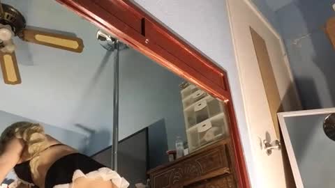 Snapshot of sandrasaa chatting on March 22, 2026, 12:30 pm Sandra online show from March 22, 2026, 12:30 pm