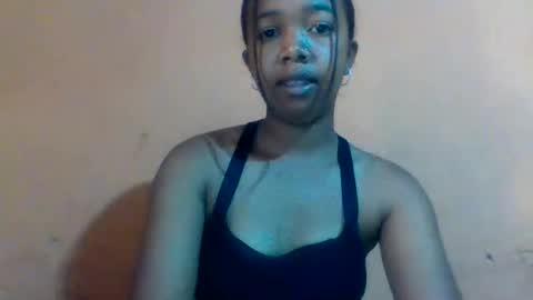 sandriana26 online show from March 24, 2026, 5:23 am