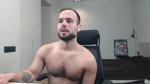 Snapshot of sandro_best chatting on February 13, 2026, 12:06 am DeAlex online show from February 13, 2026, 12:06 am