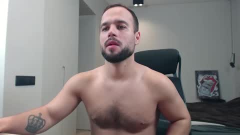 Snapshot of sandro_best chatting on February 15, 2026, 1:09 pm DeAlex online show from February 15, 2026, 1:09 pm