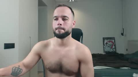 Snapshot of sandro_best chatting on February 21, 2026, 3:24 pm DeAlex online show from February 21, 2026, 3:24 pm