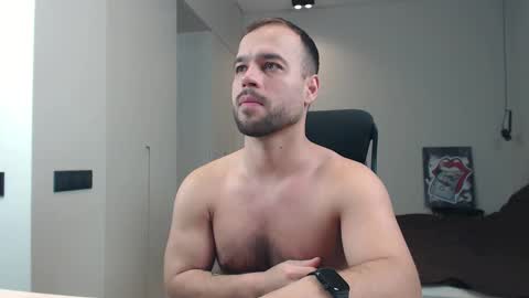 Snapshot of sandro_best chatting on March 13, 2026, 9:27 am DeAlex online show from March 13, 2026, 9:27 am