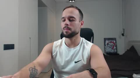 Snapshot of sandro_best chatting on March 21, 2026, 12:10 pm DeAlex online show from March 21, 2026, 12:10 pm