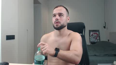 Snapshot of sandro_best chatting on March 30, 2026, 10:49 am DeAlex online show from March 30, 2026, 10:49 am