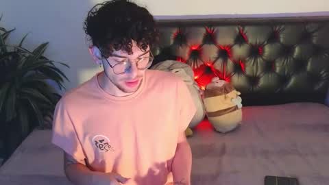 sandro_vitali online show from October 19, 2025, 5:08 am