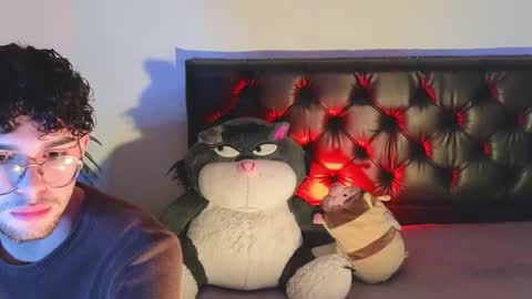 sandro_vitali online show from October 21, 2025, 5:08 am