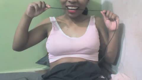 Snapshot of sandy735579 chatting on March 24, 2026, 6:57 pm sandy735579 online show from March 24, 2026, 6:57 pm