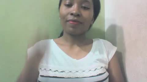 Snapshot of sandy735579 chatting on April 15, 2026, 5:03 am sandy735579 online show from April 15, 2026, 5:03 am