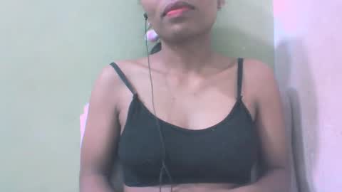 Snapshot of sandy735579 chatting on April 28, 2026, 3:33 am sandy735579 online show from April 28, 2026, 3:33 am