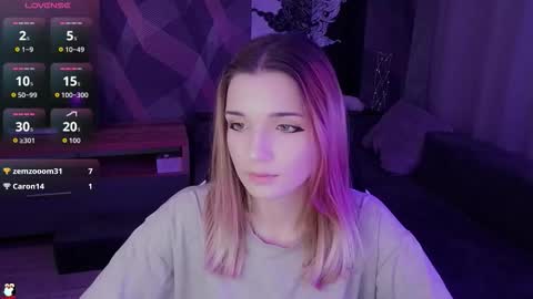 sandy_belle88 online show from October 23, 2025, 7:12 pm