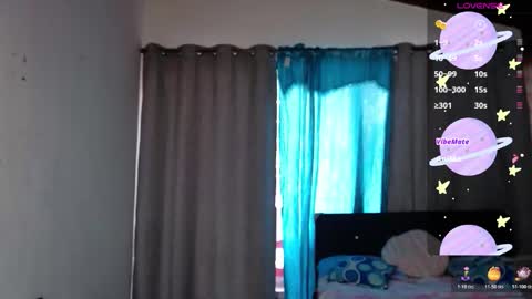 sandy_straw online show from December 21, 2025, 5:20 pm