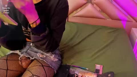 Snapshot of sandyhouston chatting on February 13, 2026, 10:06 pm Sandy Houston online show from February 13, 2026, 10:06 pm