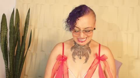 Sandy Rose online show from March 1, 2025, 5:27 pm